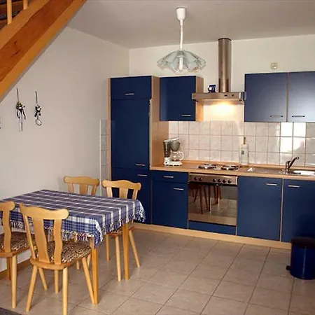 Naehe Kummerower Apartment Neukalen